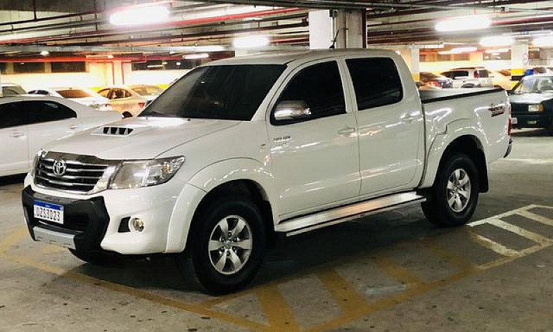 Toyota Hilux 2015 Fl...