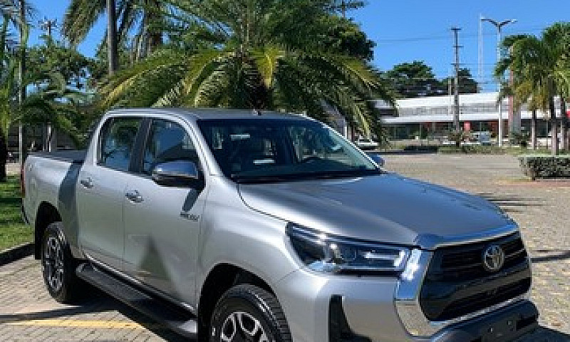 Toyota Hilux Srx 202...