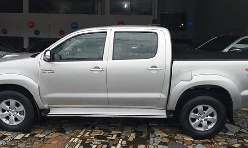 Toyota Hilux 2.8 Srv...