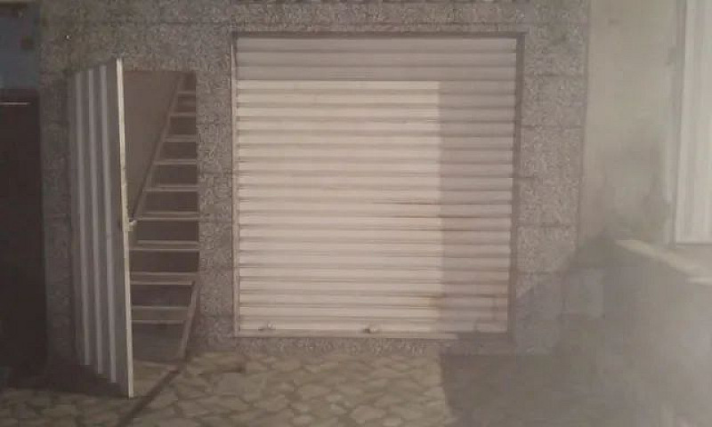 Loja E Casa ...