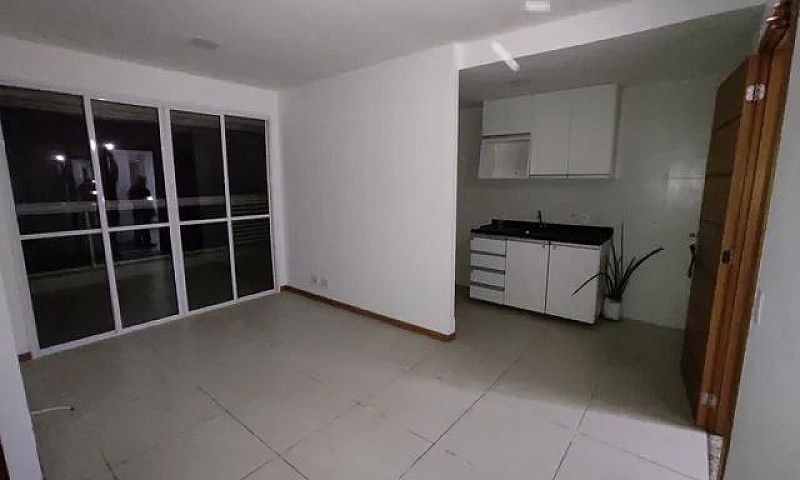 Apartamento De 03 Qu...