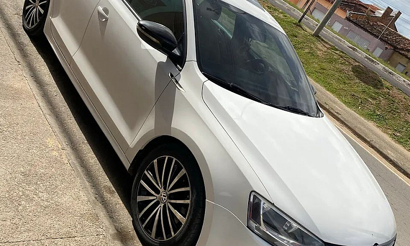 Volkswagen Jetta Com...