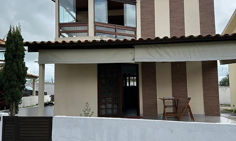Vendo Belíssima Casa...