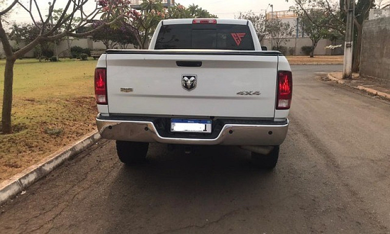 Dodge Ram 2500 Laram...
