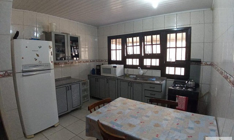 Ótima Casa De 3 Dorm...