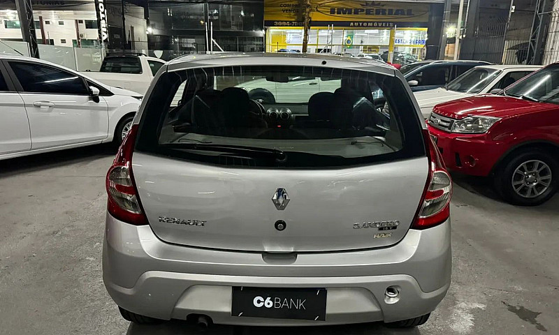 Sandero 1.0 Ano 2011...