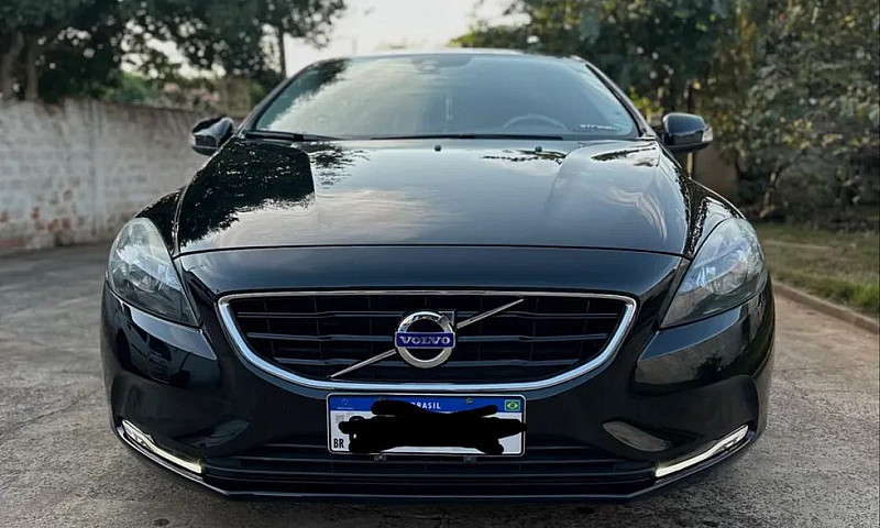 Volvo V40 T-3 Kineti...