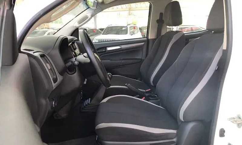 Chevrolet S10 Pick-U...