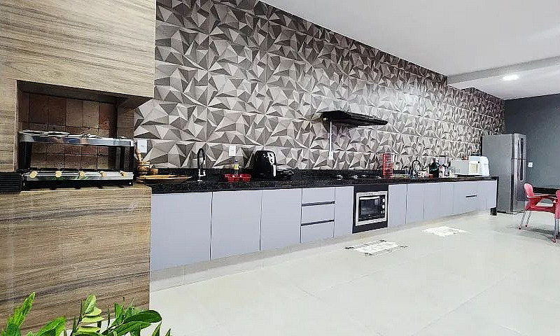 Casa Com Fino Acabam...