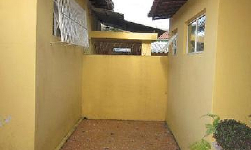 Casa No Jardim Emili...