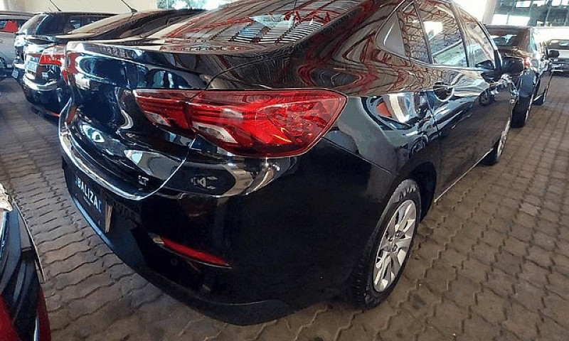 Chevrolet Onix Plus ...