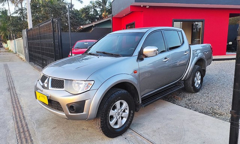 L200 Triton Hpe  3.5...