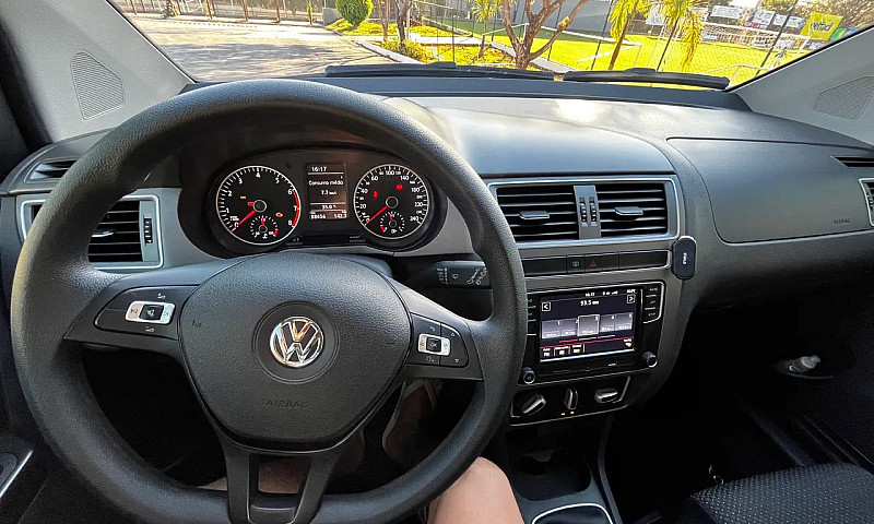 Volkswagen Fox Conne...