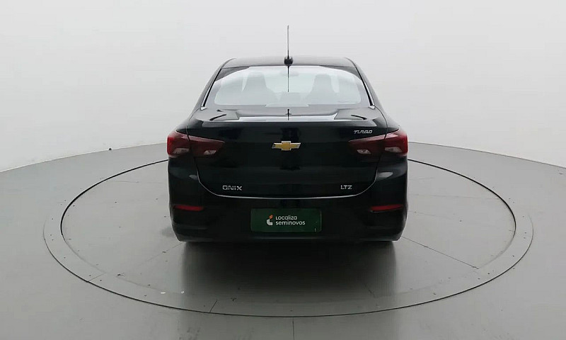 Chevrolet Onix Hatch...