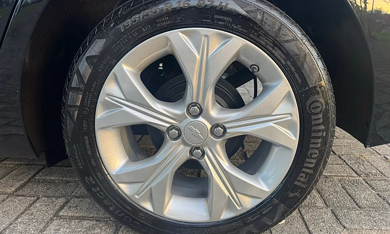 Chevrolet Onix Sedan...