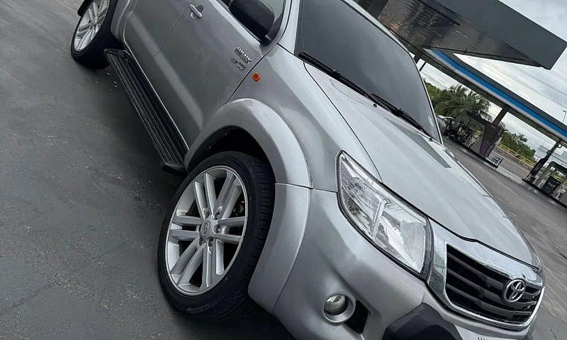 Toyota Hilux Cd Sr 4...
