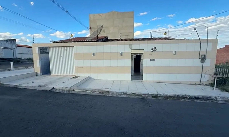Vendo Casa 2/4 Em De...