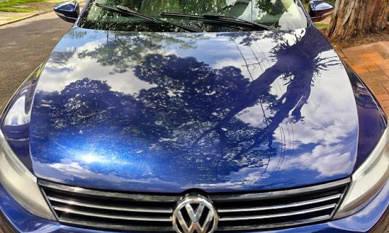 Volkswagen Jetta Com...