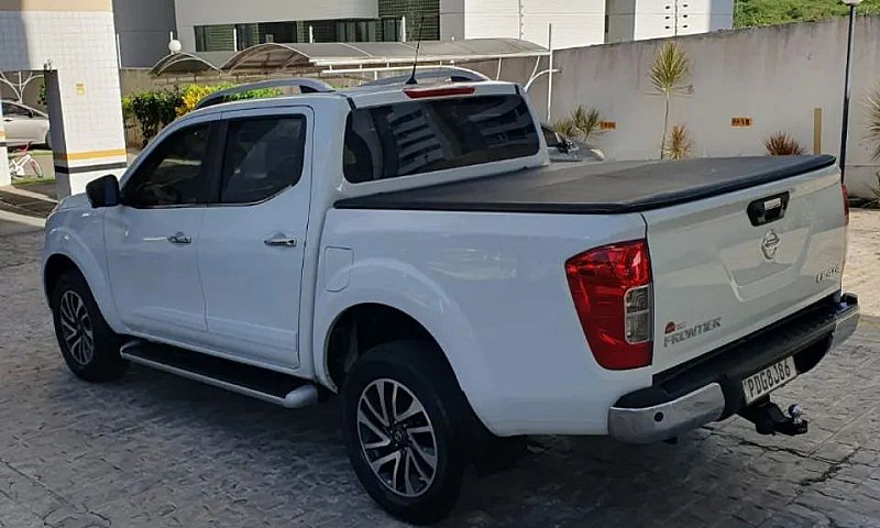 Nissan Frontier Le C...