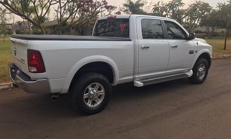 Dodge Ram 2500 Laram...