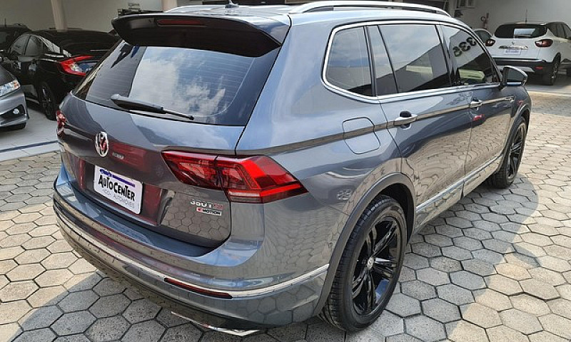 Tiguan Allspace R-Li...