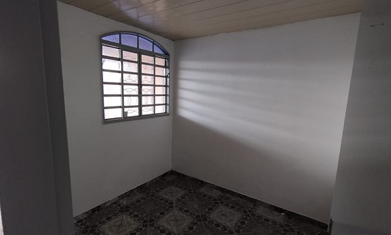 Casa Para Aluguel  C...