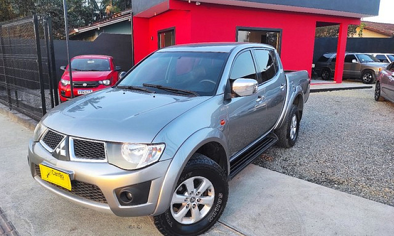 L200 Triton Hpe  3.5...