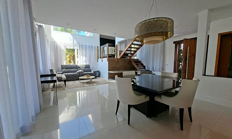 Casa Semimobiliada  ...