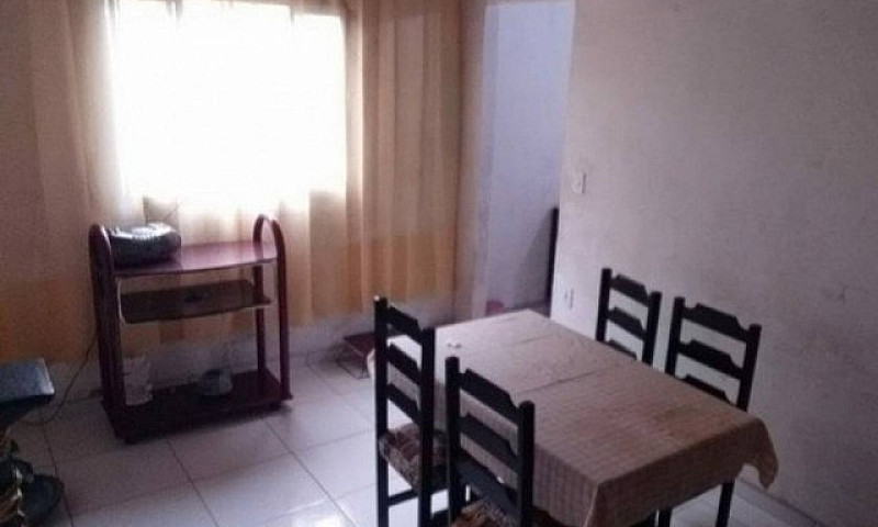 Casa Recém Reformada...