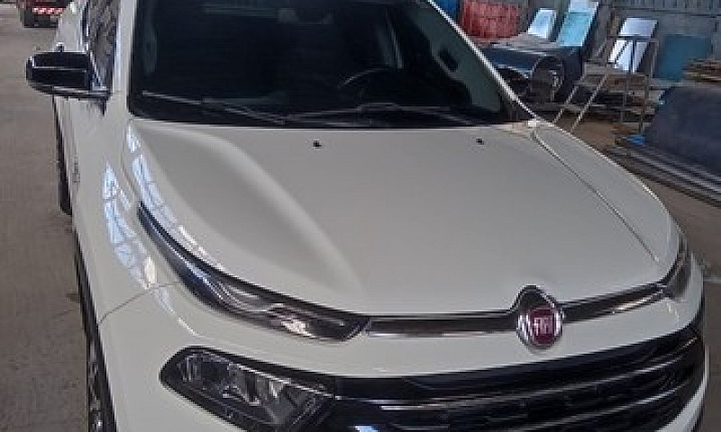 Fiat Toro Volcano 20...