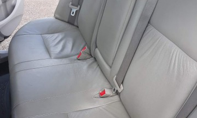 Vendo Corolla Gli 1....