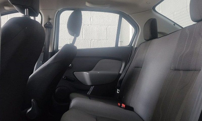 Renault Logan 1.0 - ...