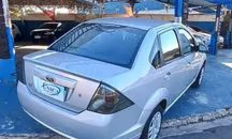 Fiesta Sedan 1.6 Ano...