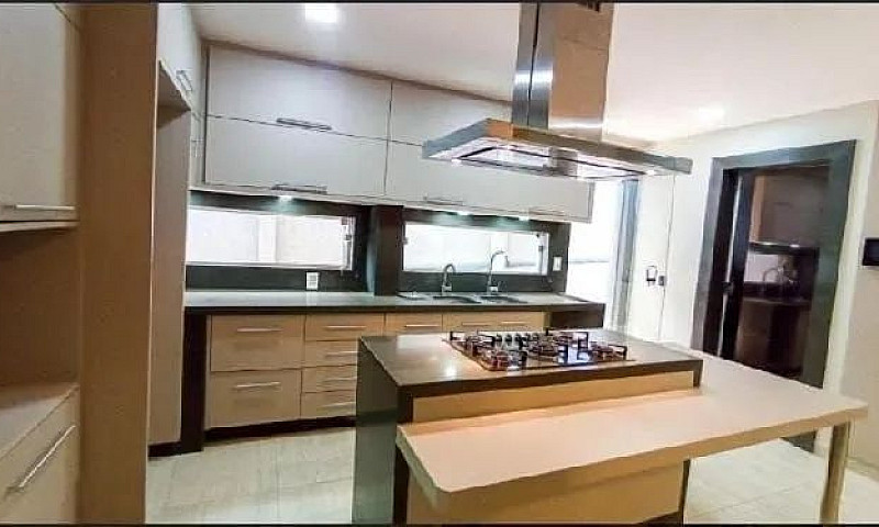 Alugo Casa Alto Padr...