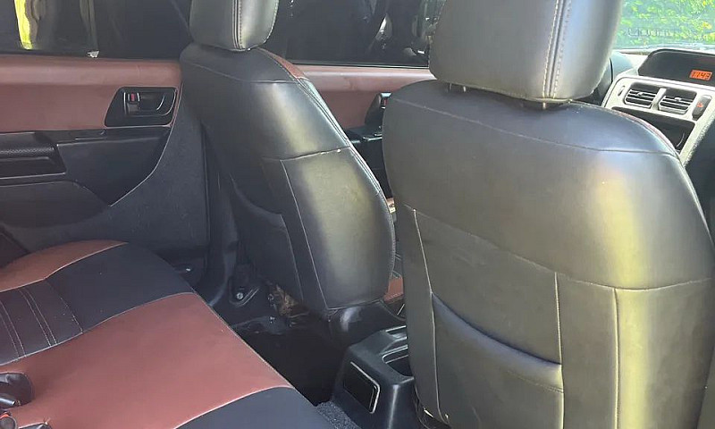 Mitsubishi Pajero Tr...