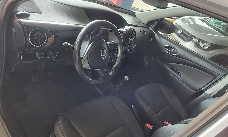 Toyota Etios Xls 1.5...