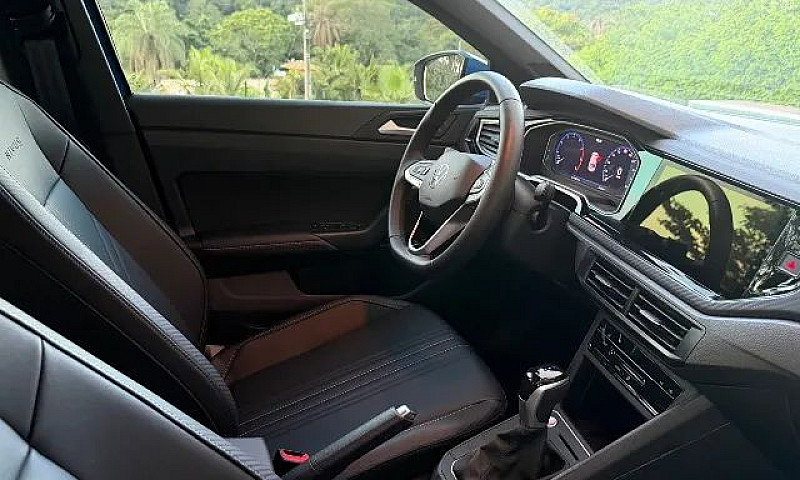 Volkswagen Nivus Hig...