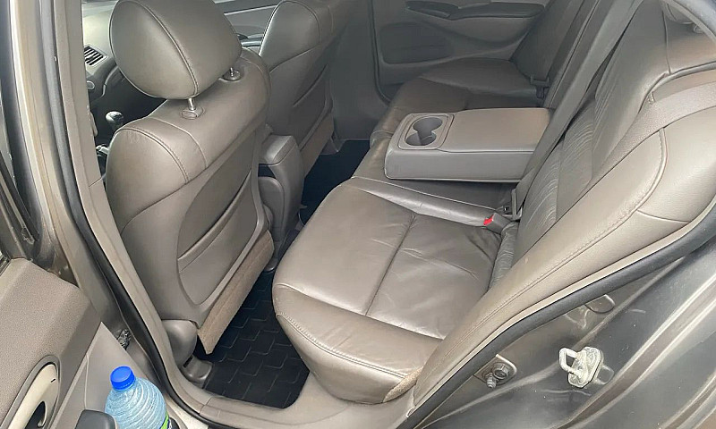 Honda Civic Sedan Lx...