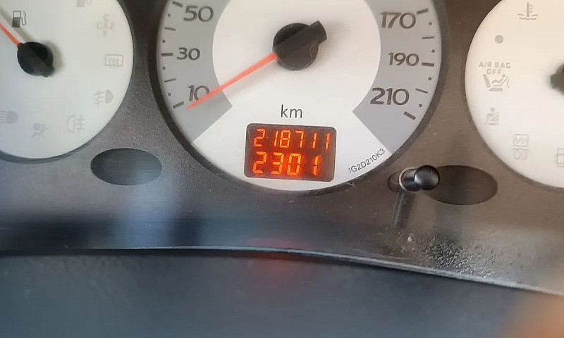 Renault Clio Sed. Au...