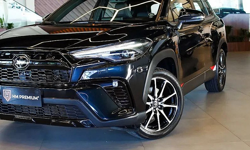 Toyota Corolla Cross...