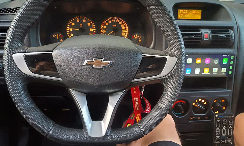 Chevrolet Astra Adva...