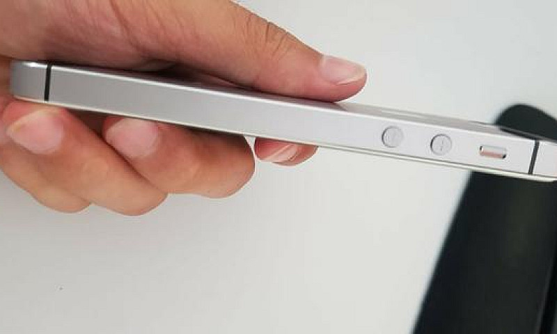 Celular Iphone 5S 32...