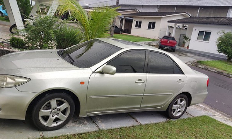 Toyota Camry Xle...