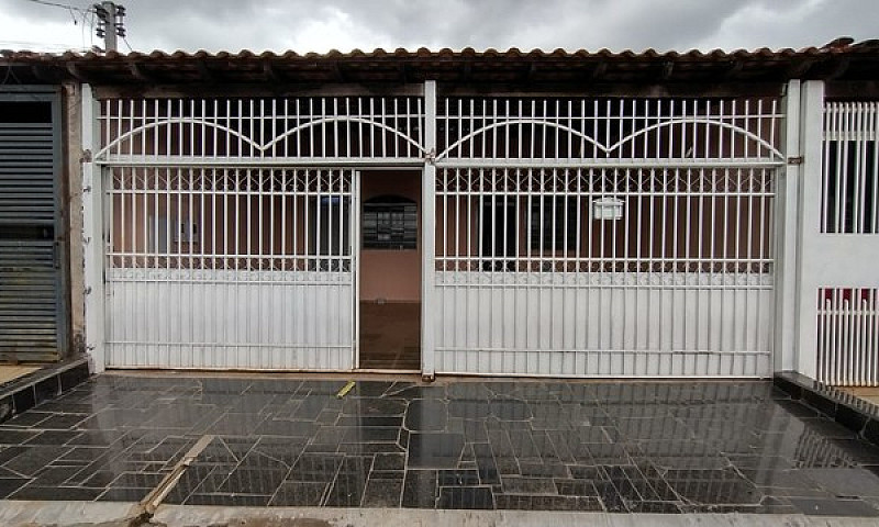 Casa Para Aluguel  C...