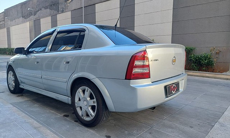 Chevrolet Astra 2.0 ...