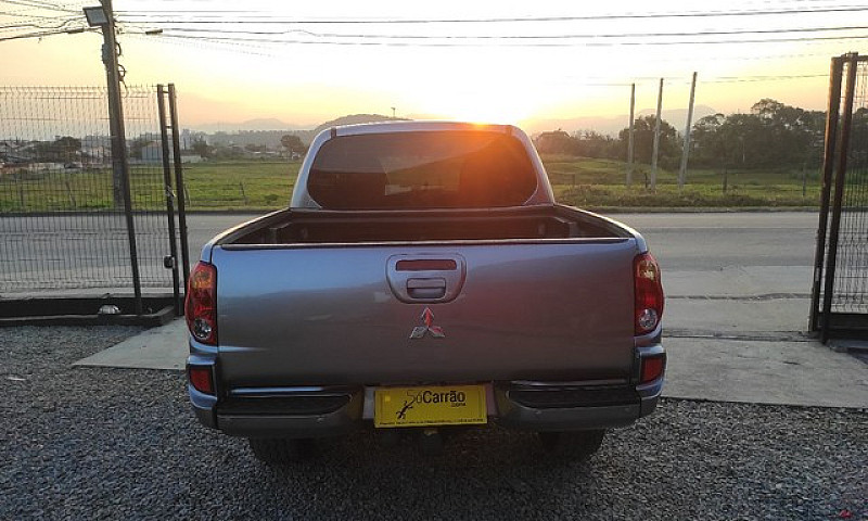 L200 Triton Hpe  3.5...