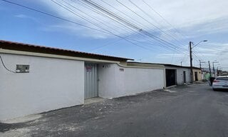 Casa Com 03 Quartos ...