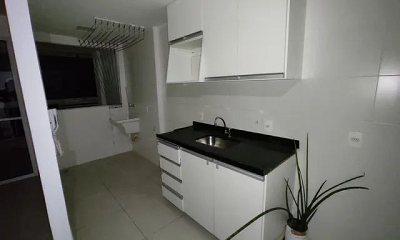 Apartamento De 03 Qu...