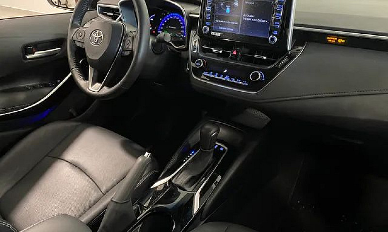 Toyota Corolla Altis...