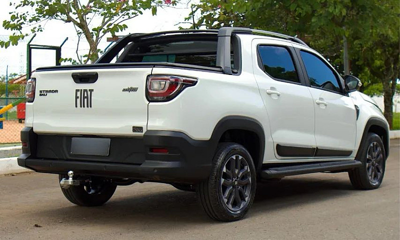 Fiat Strada Ultra 1....